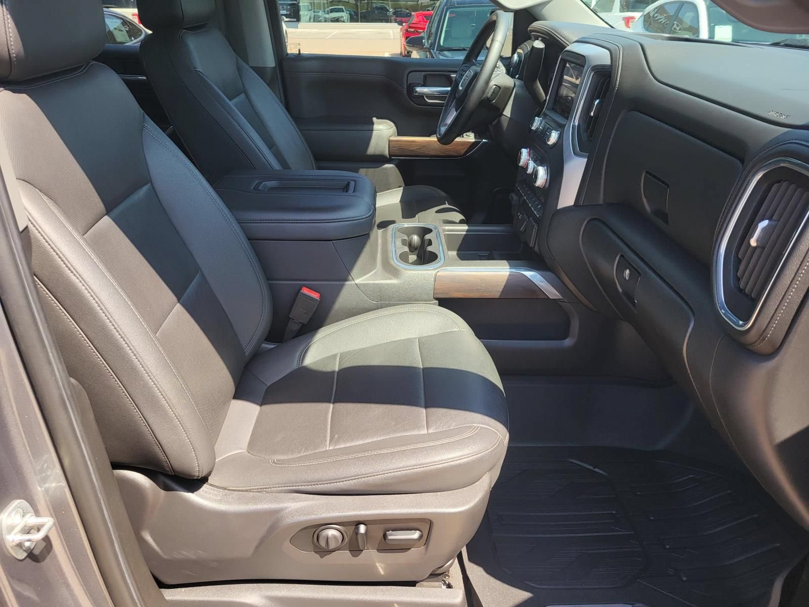 Used 2021 GMC Sierra 1500 SLT RWD image 11