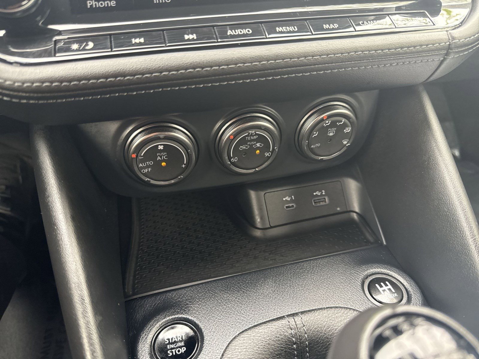 Used 2024 Nissan Z Performance w/ Floor Mat Package image 18