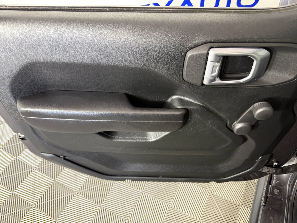 Used 2020 Jeep Wrangler Unlimited Sport image 22