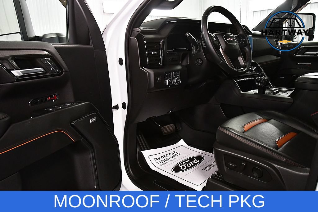 Used 2023 GMC Sierra 1500 AT4 w/ Technology Package AWD/4WD image 19