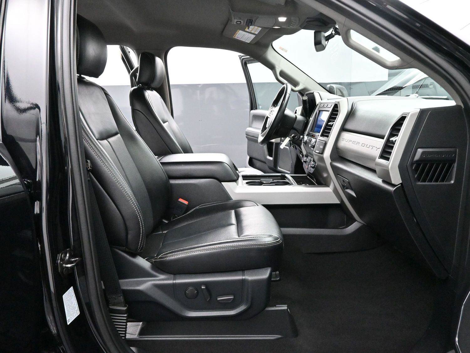 Used 2021 Ford F450 Lariat w/ Lariat Value Package image 31