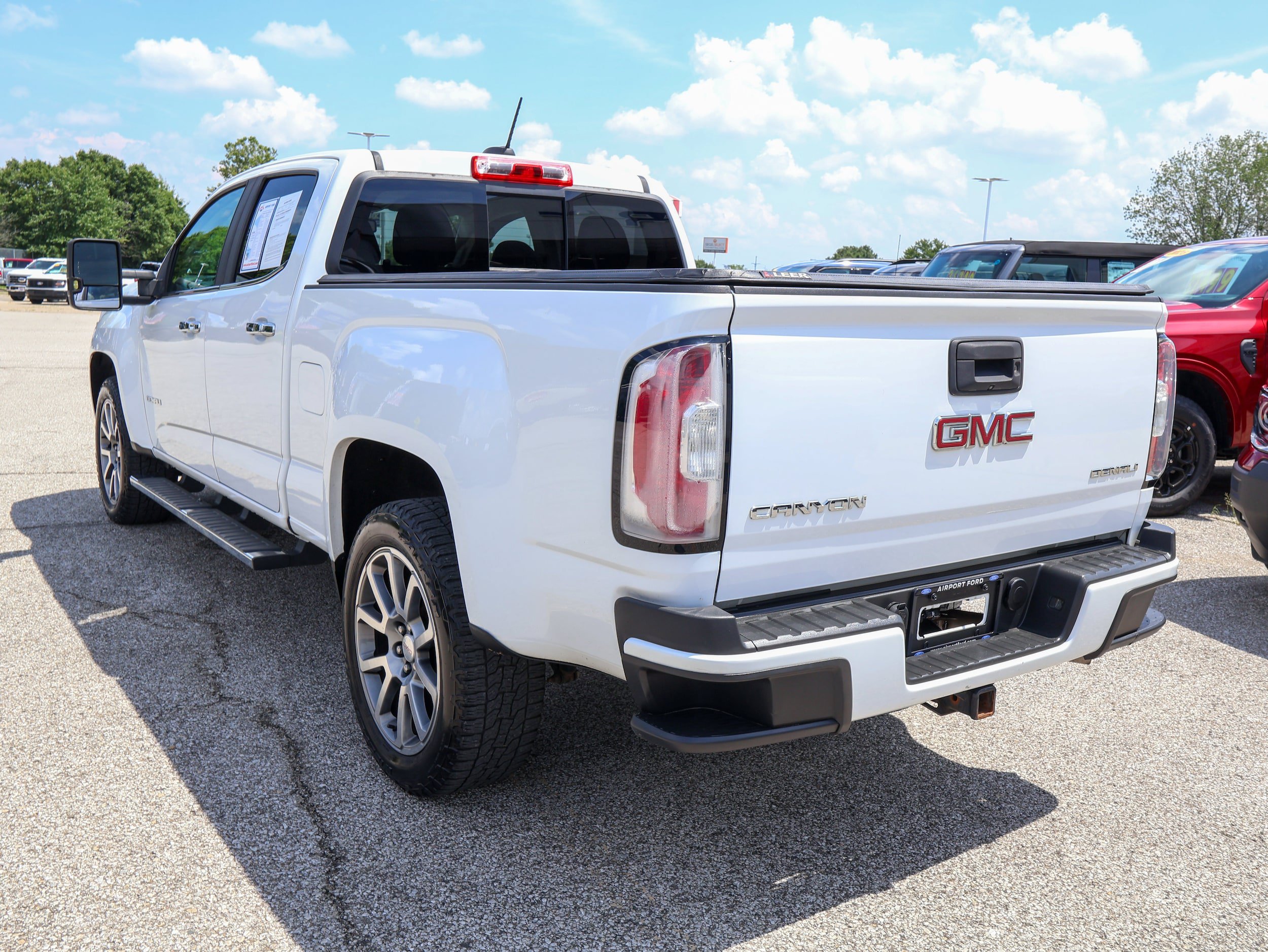 Used 2018 GMC Canyon Denali AWD/4WD image 3
