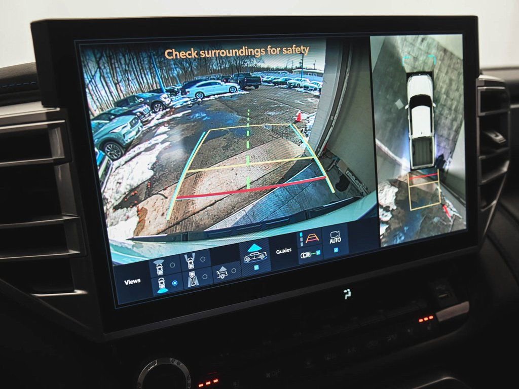 Used 2025 Toyota Tundra Platinum image 23