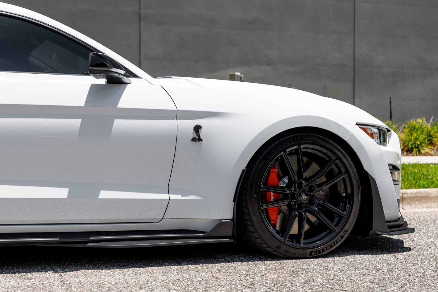 Used 2022 Ford Mustang Shelby GT500 w/ Technology Package RWD image 13
