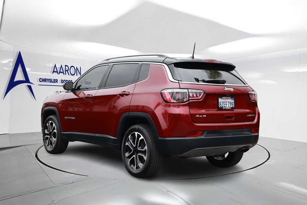 Used 2022 Jeep Compass Limited w/ Sun and Sound Group AWD/4WD image 2