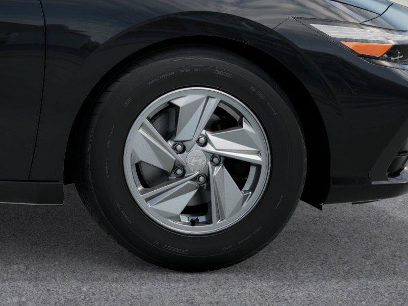 New 2026 Hyundai Elantra SE FWD image 8