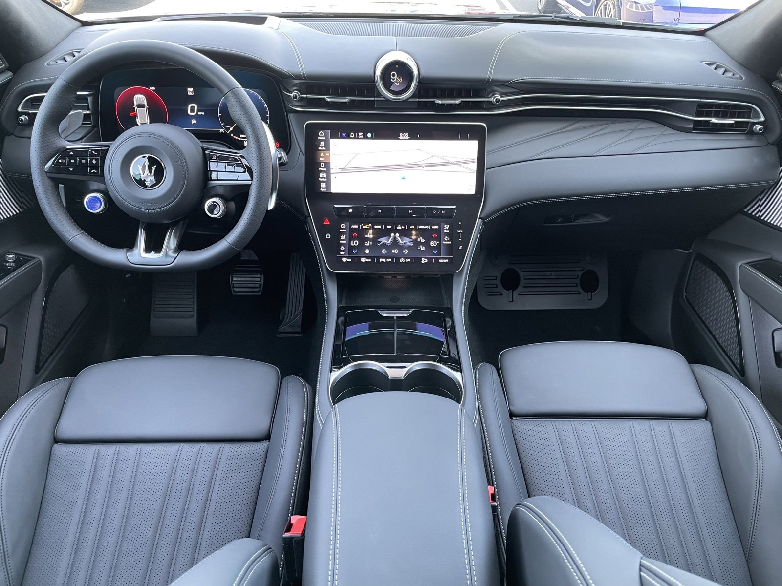 New 2024 Maserati Grecale GT image 2