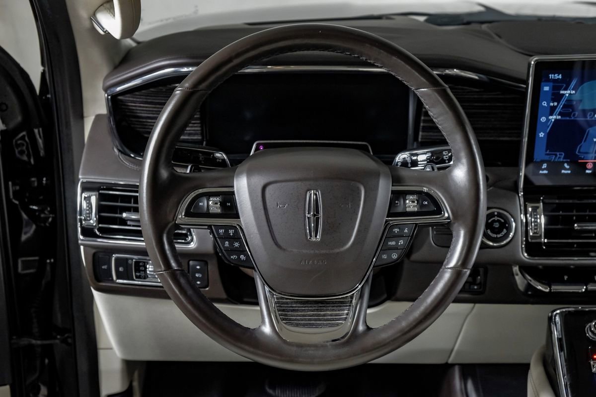 Used 2022 Lincoln Navigator Black Label image 16