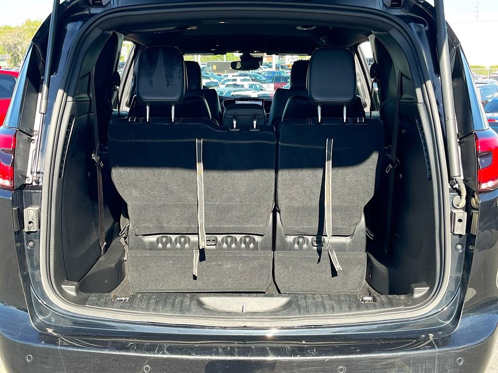Certified 2025 Chrysler Pacifica Select image 22