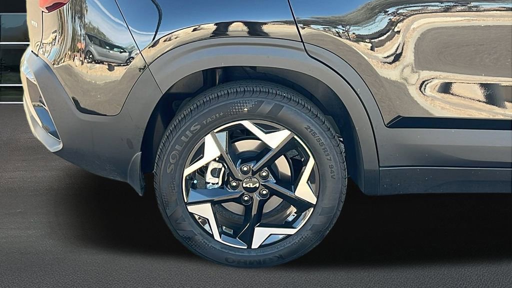 Certified 2025 Kia Seltos S image 4
