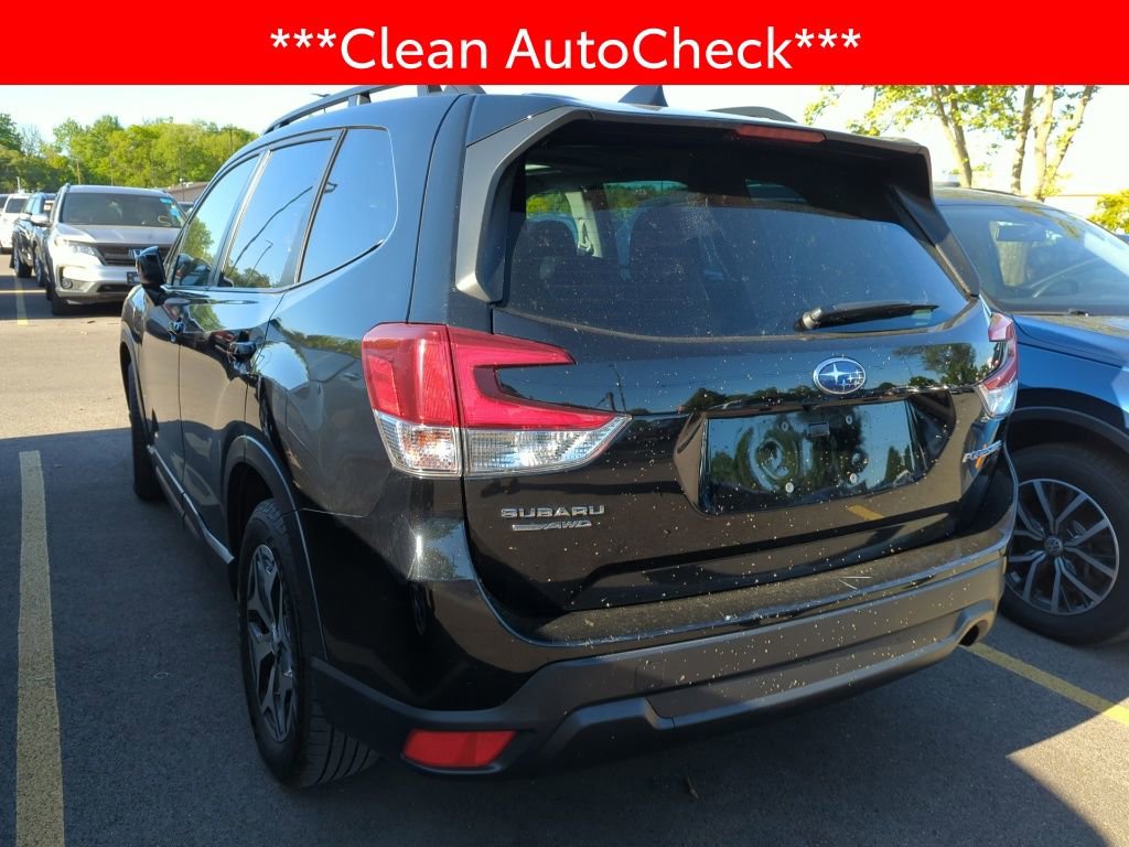 Used 2023 Subaru Forester Premium AWD/4WD image 4