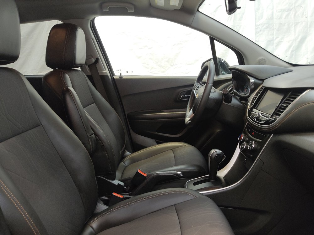 Used 2021 Chevrolet Trax LT w/ Sport Edition image 21