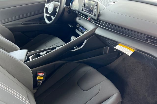 New 2026 Hyundai Elantra SEL Sport image 15