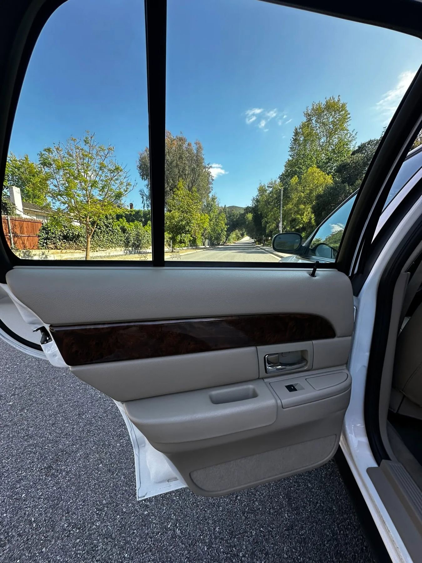 Used 2010 Mercury Grand Marquis LS RWD image 26