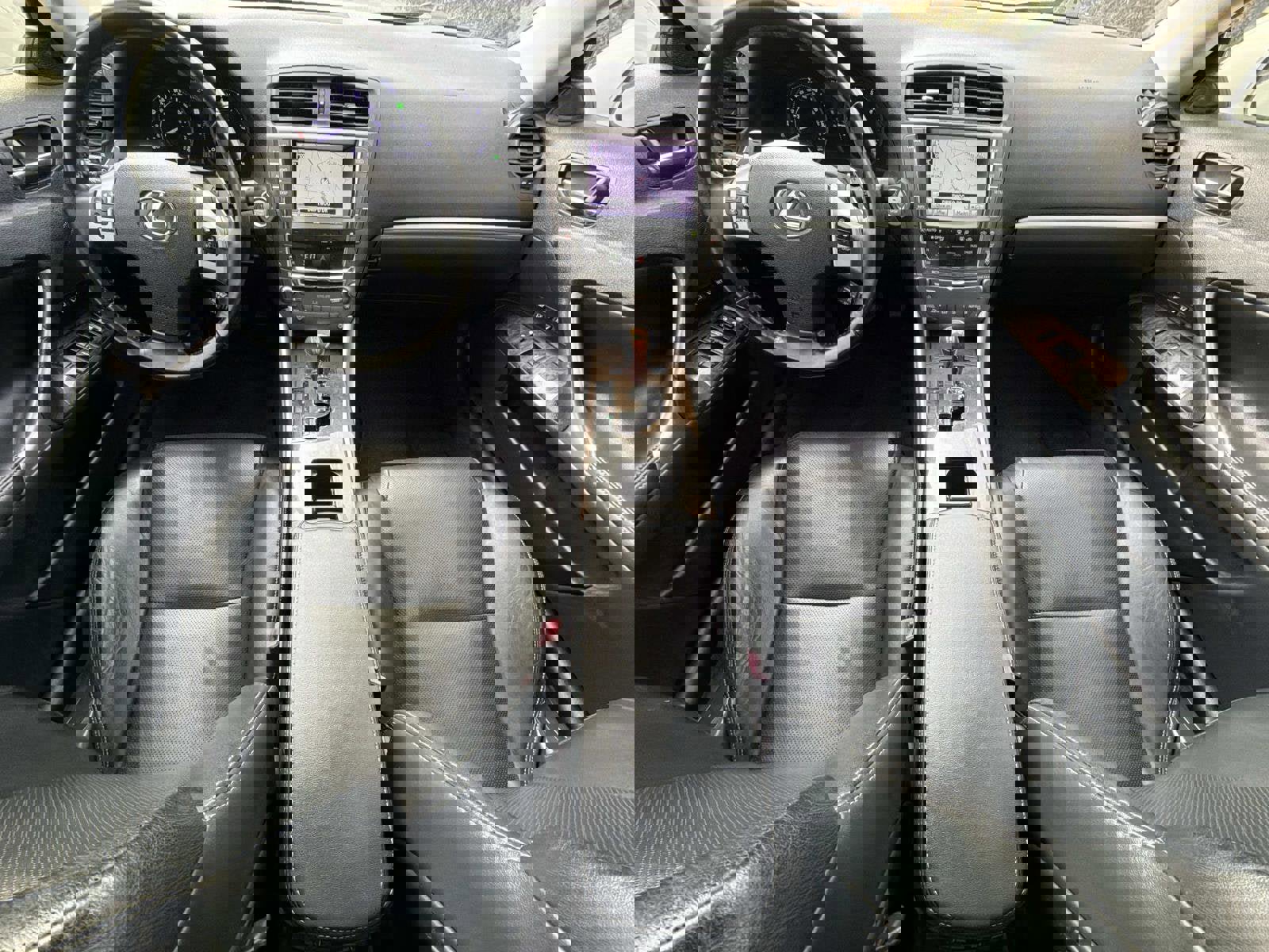 Used 2012 Lexus IS 250C image 2