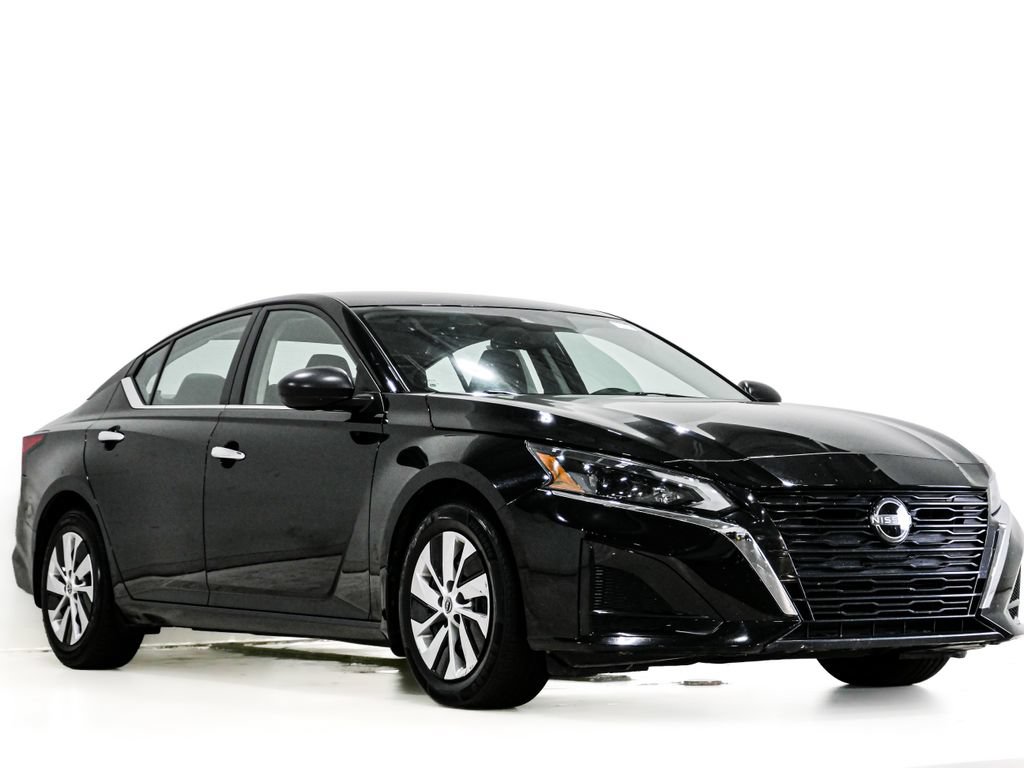 Used 2024 Nissan Altima 2.5 S FWD video 1