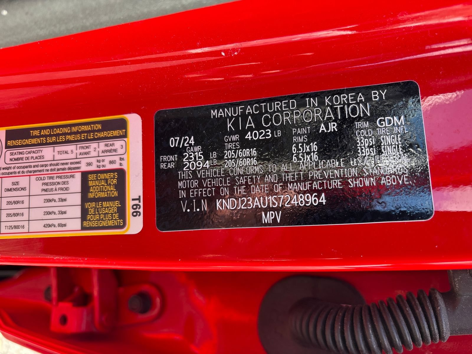 Used 2025 Kia Soul LX w/ LX Technology Package FWD image 30