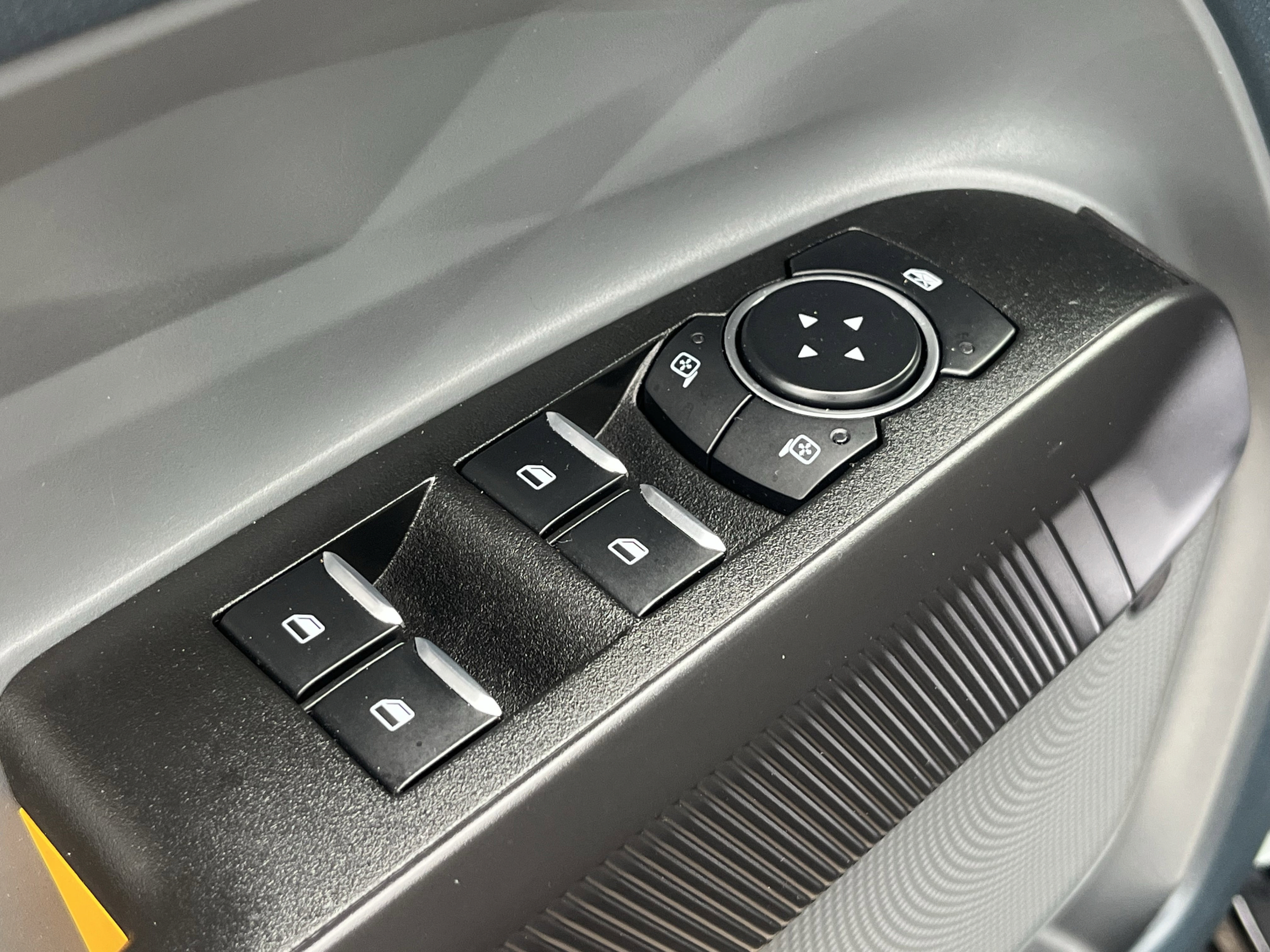 Used 2025 Ford Maverick Tremor AWD/4WD image 9