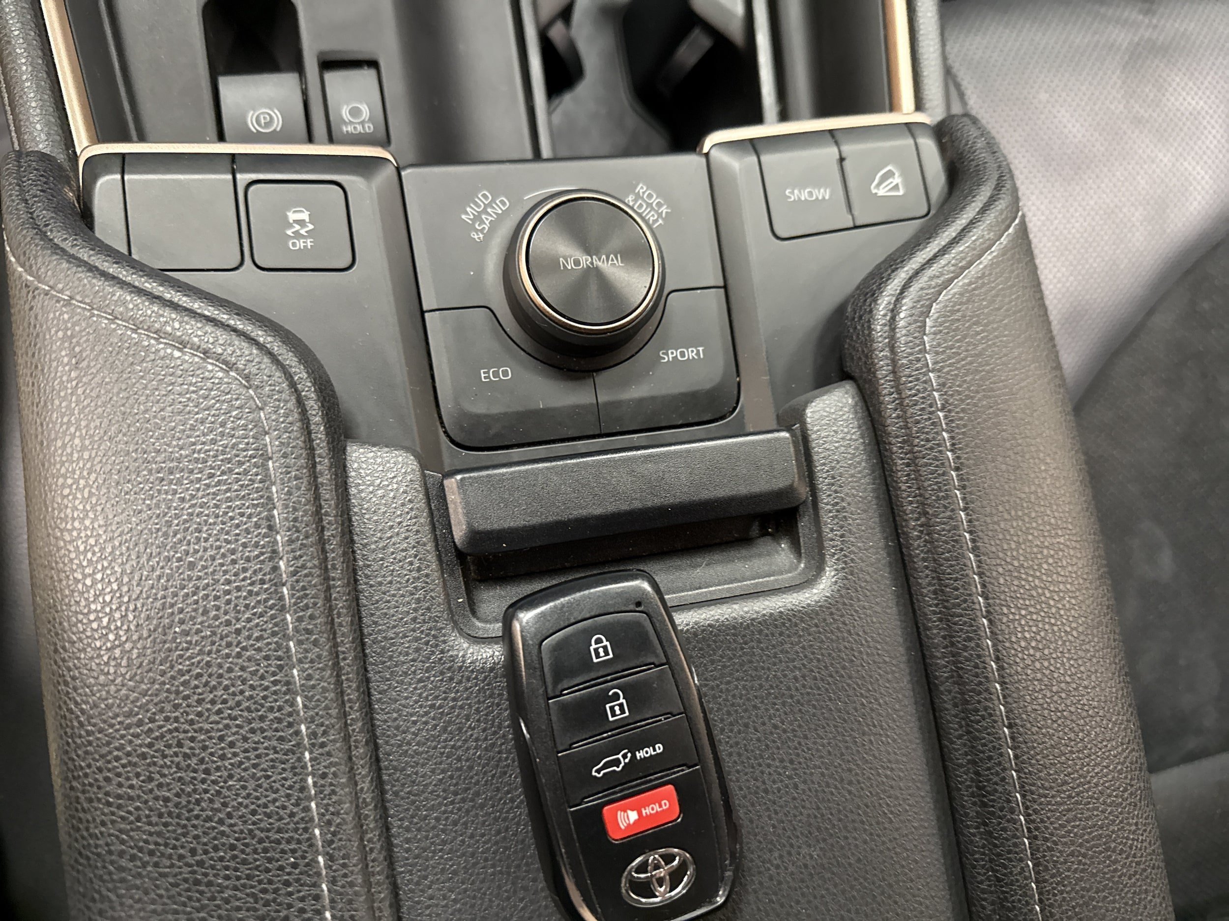 Used 2024 Toyota Grand Highlander AWD Hybrid image 36