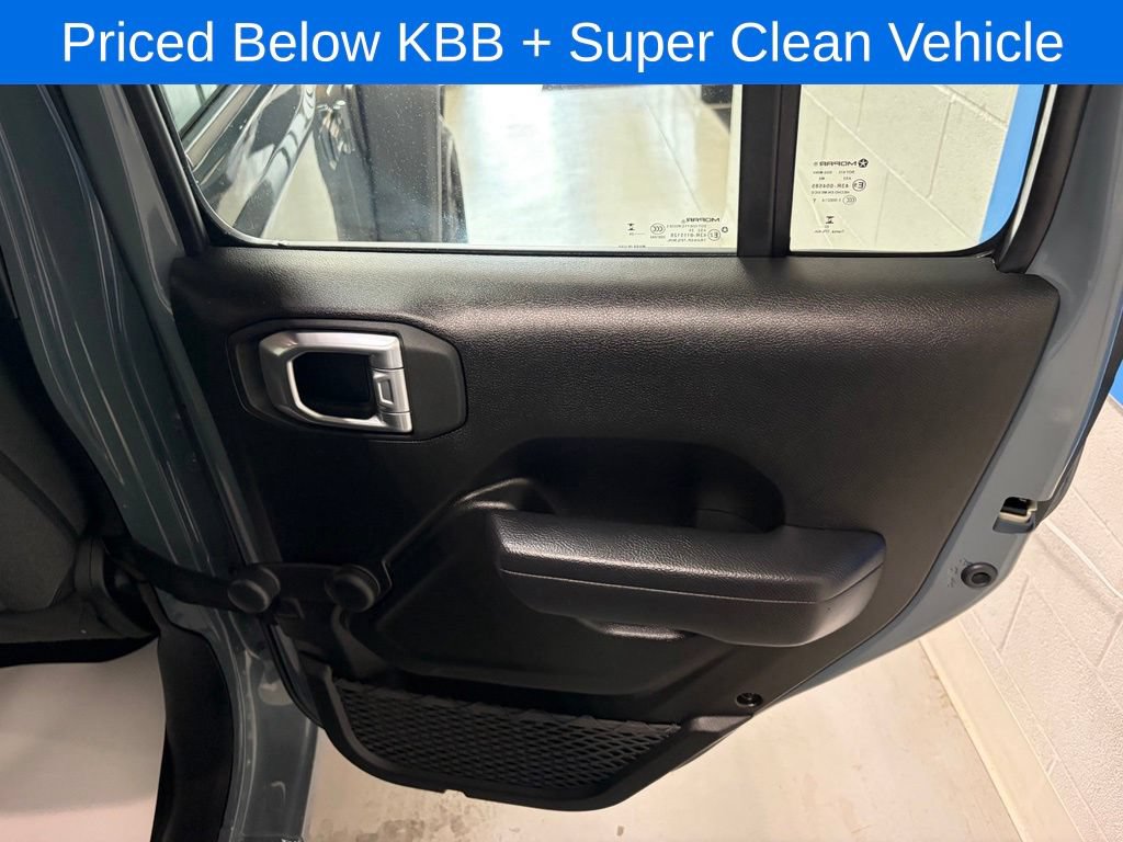 Used 2024 Jeep Wrangler Unlimited Sport AWD/4WD image 20