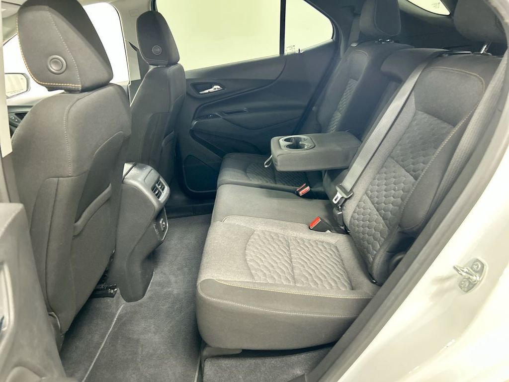 Used 2021 Chevrolet Equinox LT image 19