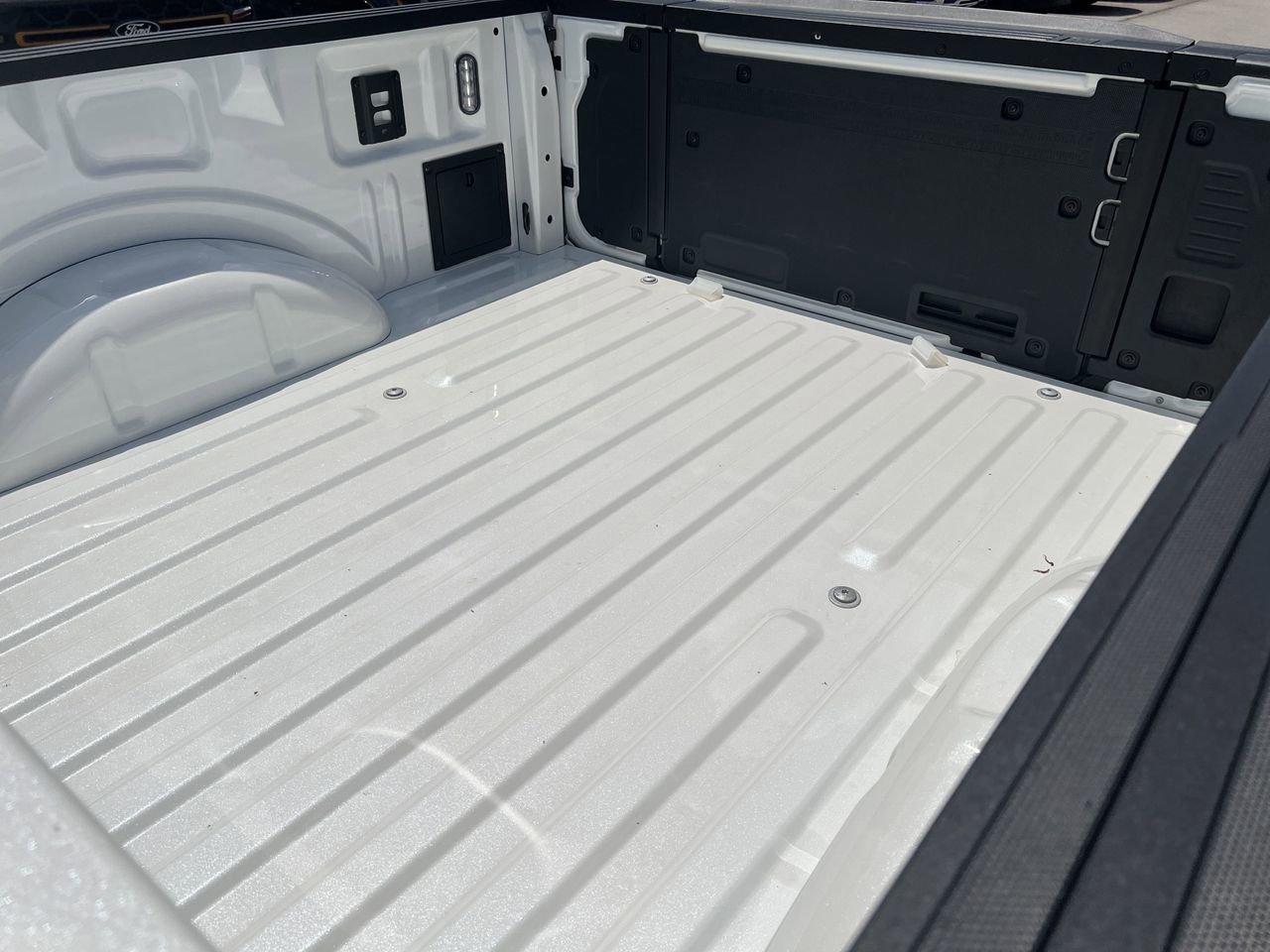 New 2025 Ford F150 Lariat w/ Equipment Group 502A High image 28