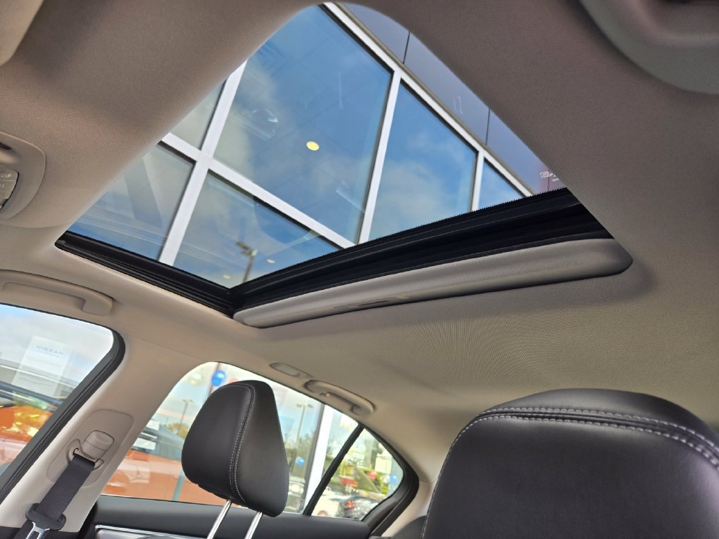 Used 2023 INFINITI Q50 Luxe w/ Cargo Package RWD image 20