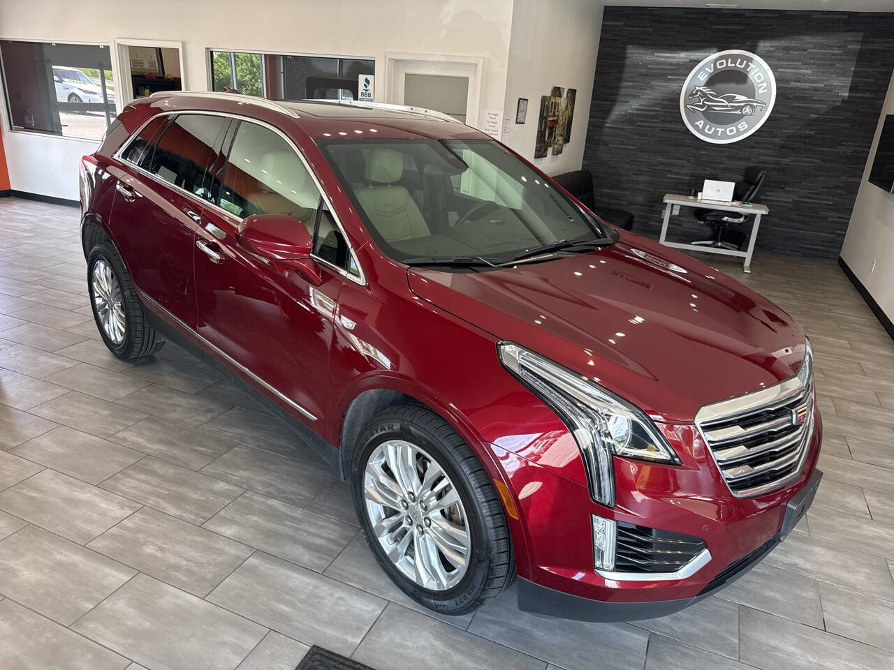 Used 2018 Cadillac XT5 Premium Luxury image 5