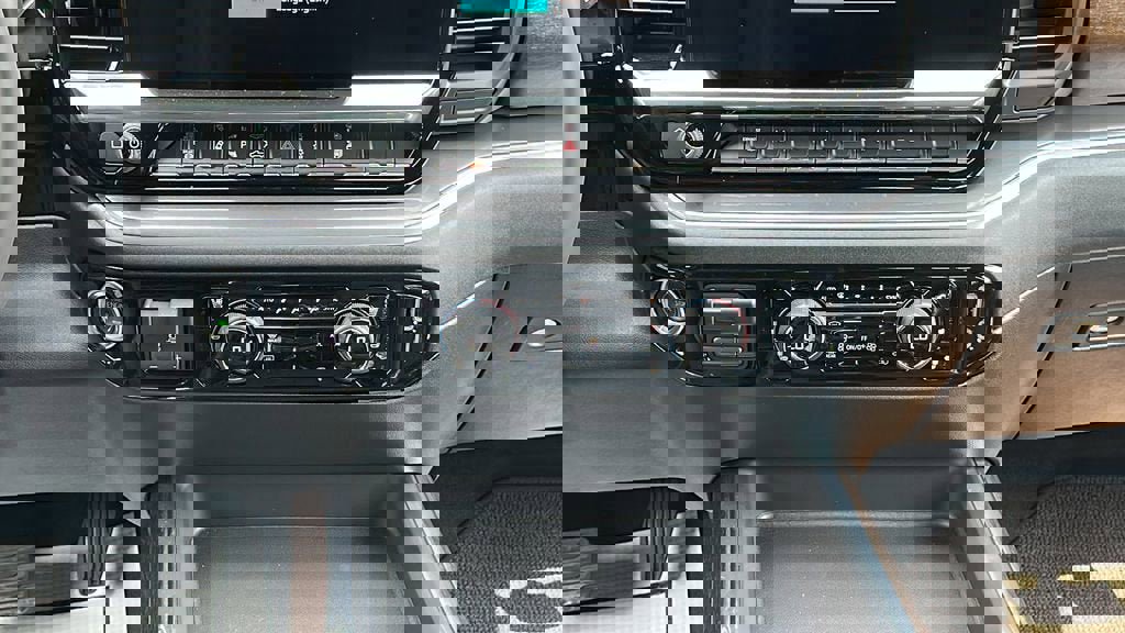 New 2026 Chevrolet Silverado 3500 High Country w/ High Country Premium Package image 19