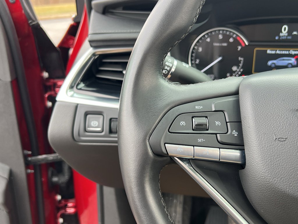 Used 2024 Cadillac XT6 Luxury image 33