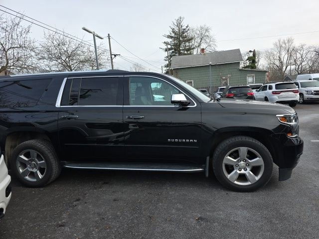 Used 2017 Chevrolet Suburban Premier image 4