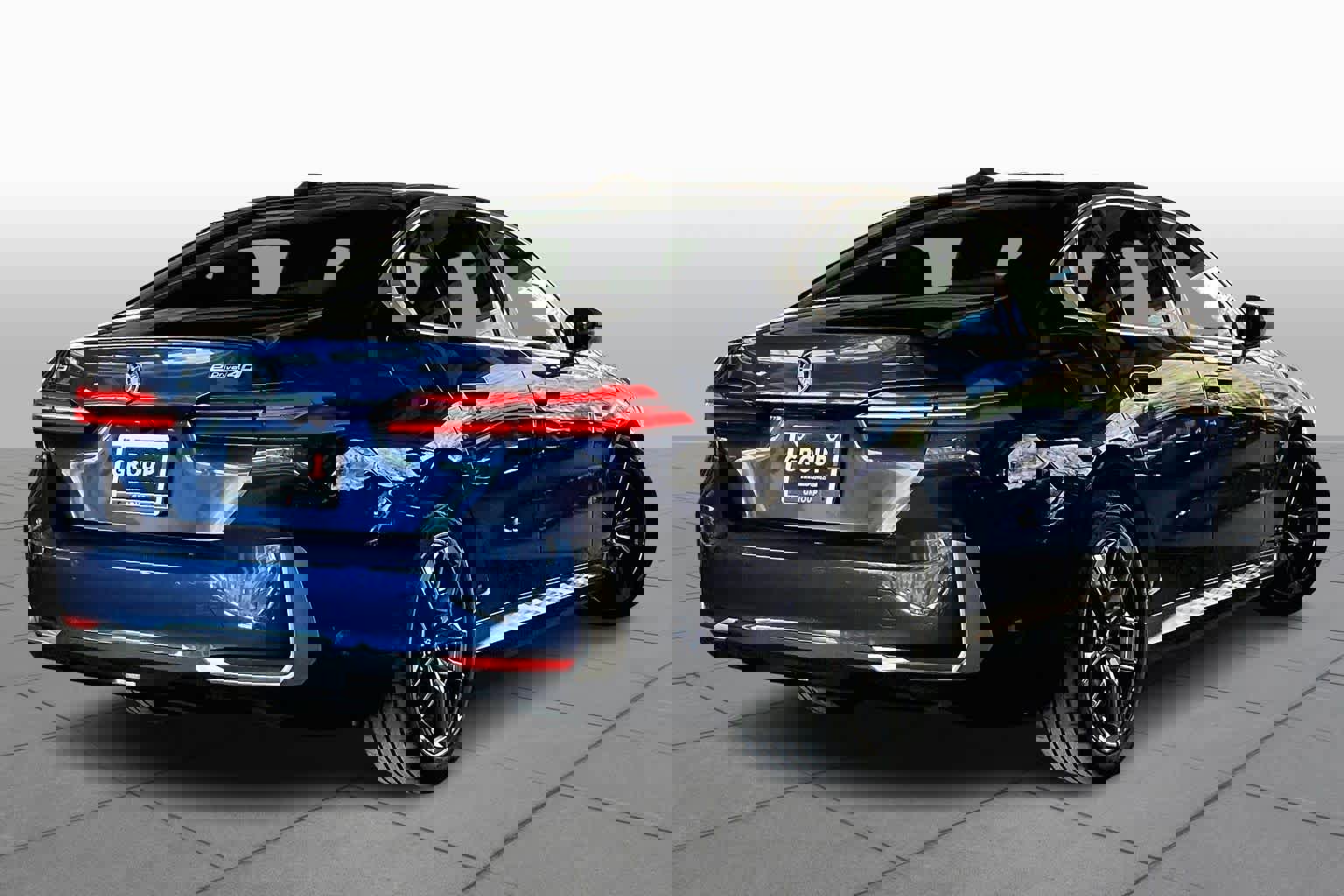 Used 2025 BMW i5 eDrive40i image 12