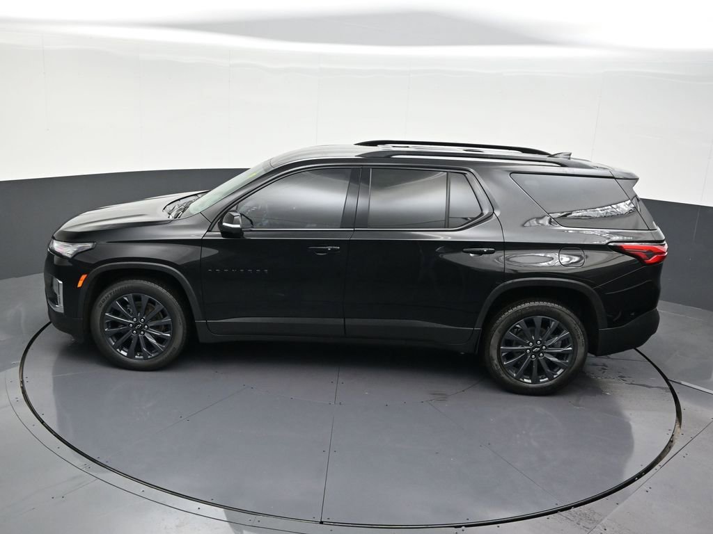 Used 2023 Chevrolet Traverse RS image 17