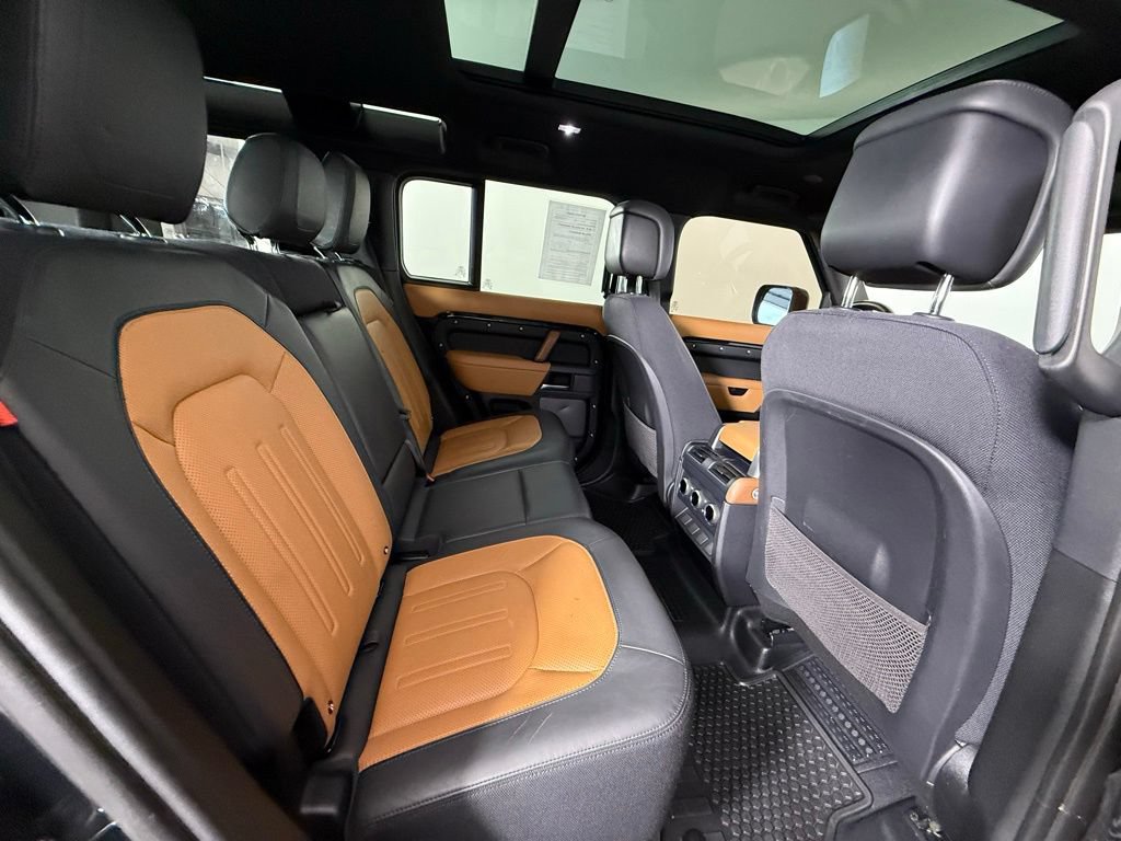 Used 2023 Land Rover Defender 110 X AWD/4WD image 19
