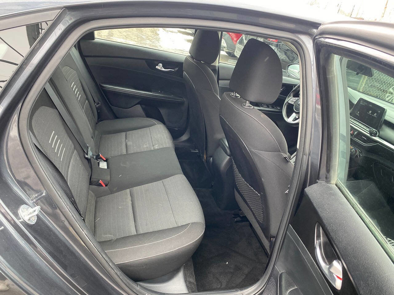 Used 2019 Kia Forte S image 17