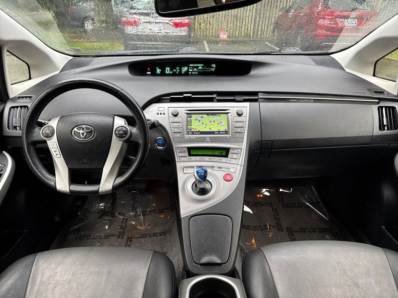 Used 2015 Toyota Prius Four FWD image 18