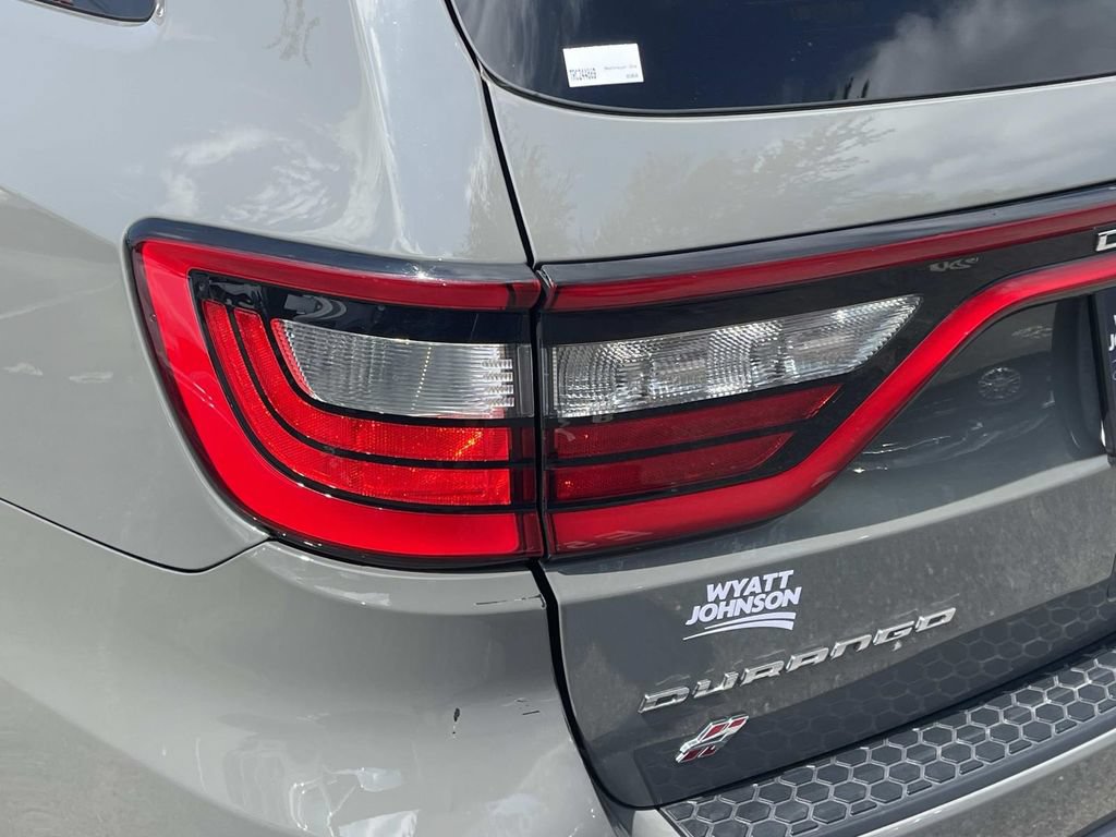 Used 2024 Dodge Durango SXT AWD/4WD image 12