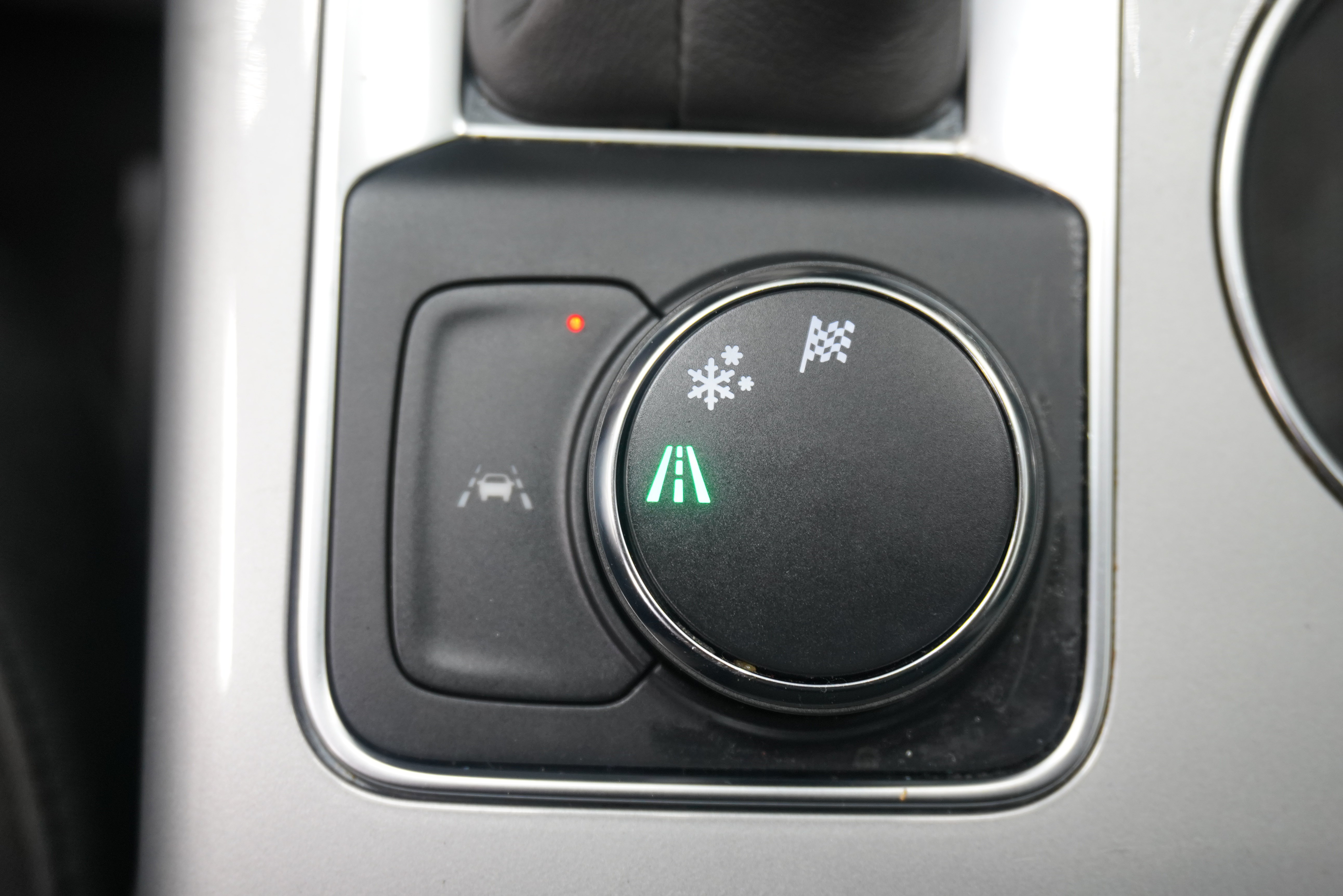 Used 2021 Chevrolet Blazer LT FWD image 21