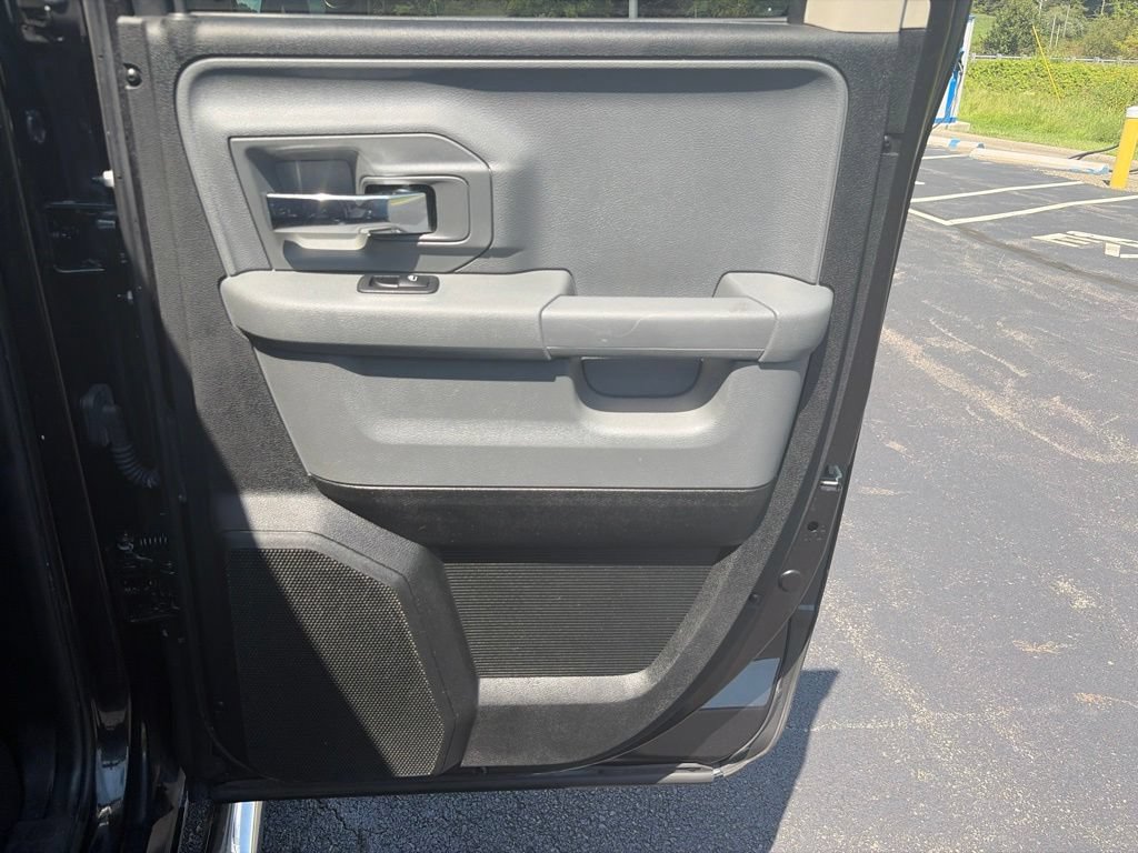Used 2018 RAM 1500 Big Horn AWD/4WD image 34