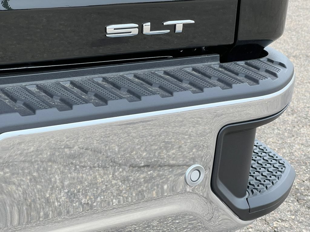 New 2026 GMC Sierra 2500 SLT w/ SLT Premium Package AWD/4WD image 12