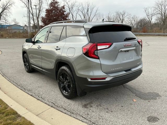 Used 2024 GMC Terrain AT4 image 4