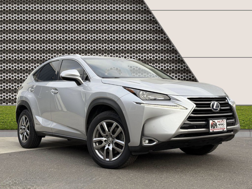 Used 2015 Lexus NX 300h AWD image 4