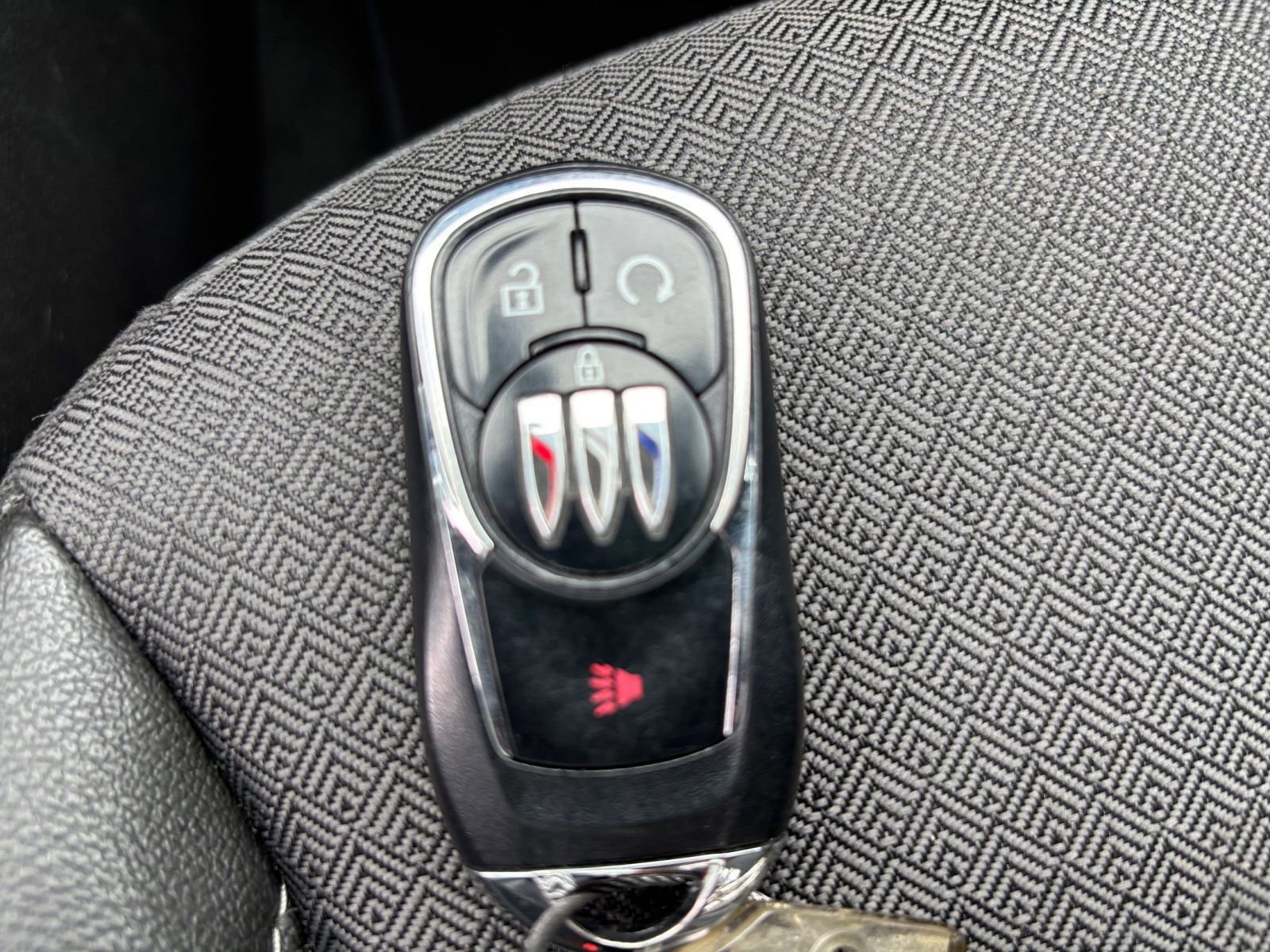Used 2025 Buick Encore GX Preferred FWD image 21