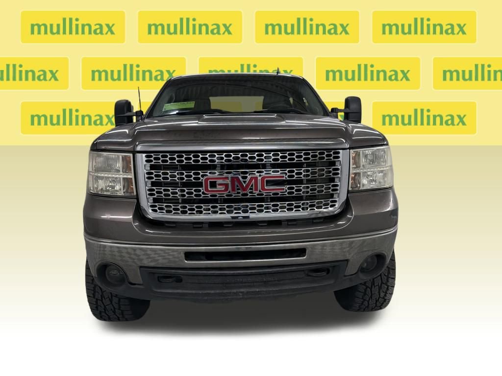 Used 2008 GMC Sierra 2500 SLT w/ Z71 Off-Road Package image 13