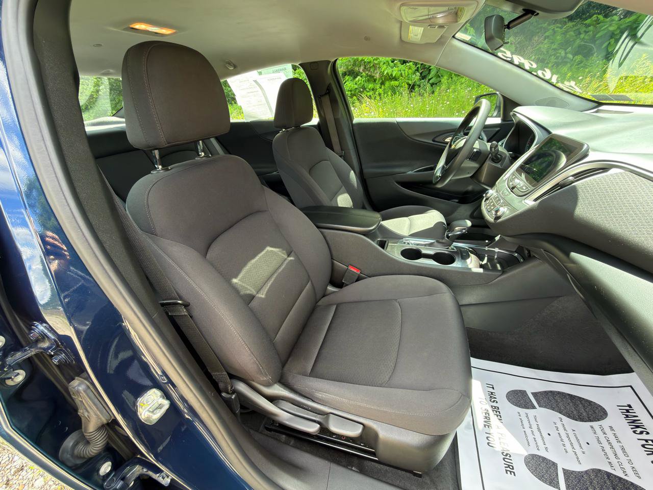 Used 2022 Chevrolet Malibu LT FWD image 27