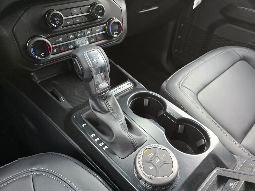 New 2026 Ford Bronco Outer Banks AWD/4WD image 22