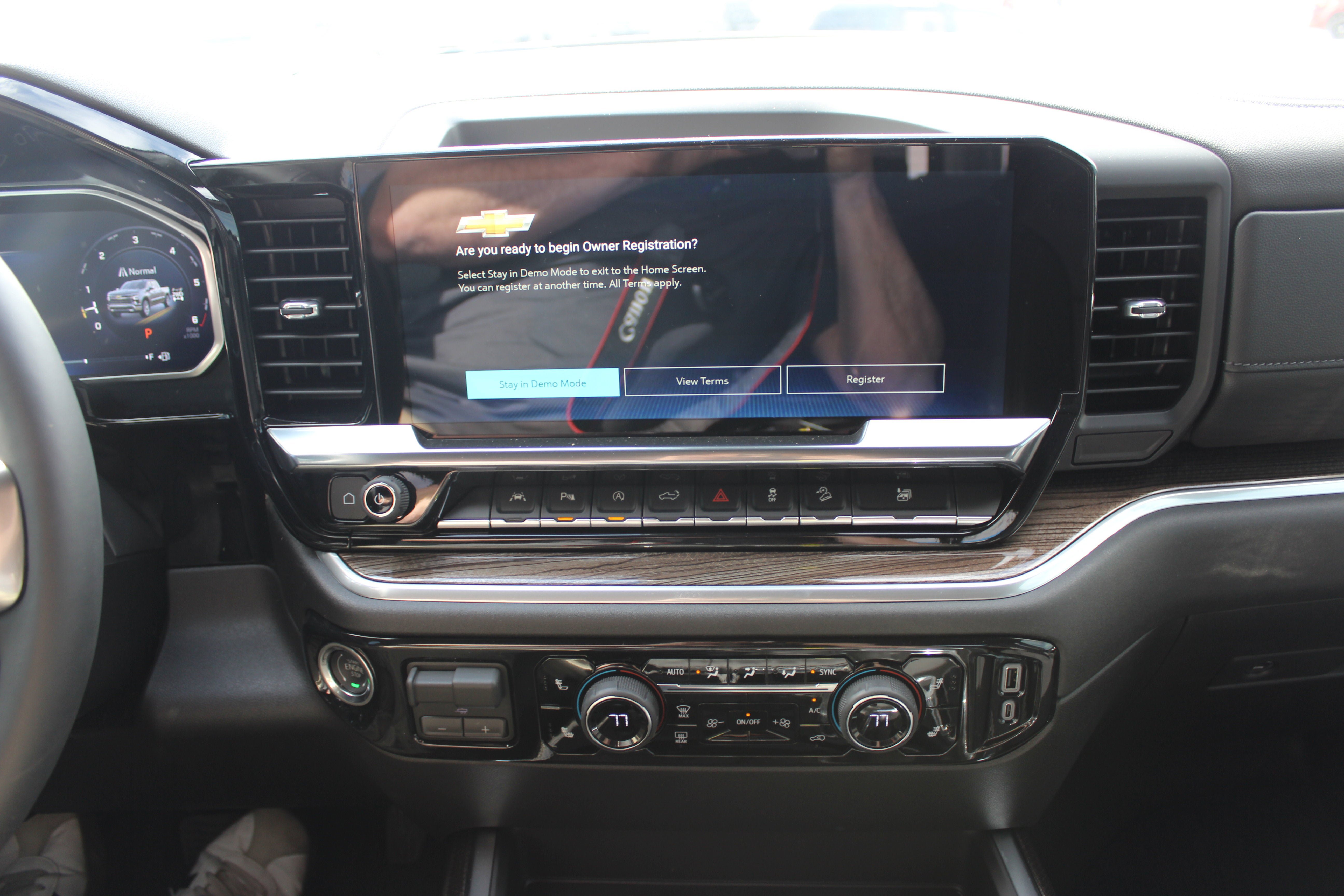 New 2026 Chevrolet Silverado 1500 RST AWD/4WD image 12