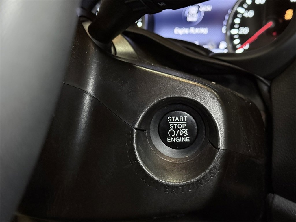 Used 2020 Jeep Renegade Trailhawk image 30