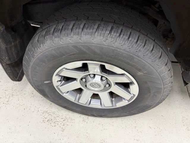 Used 2015 Toyota 4Runner Trail AWD/4WD image 4