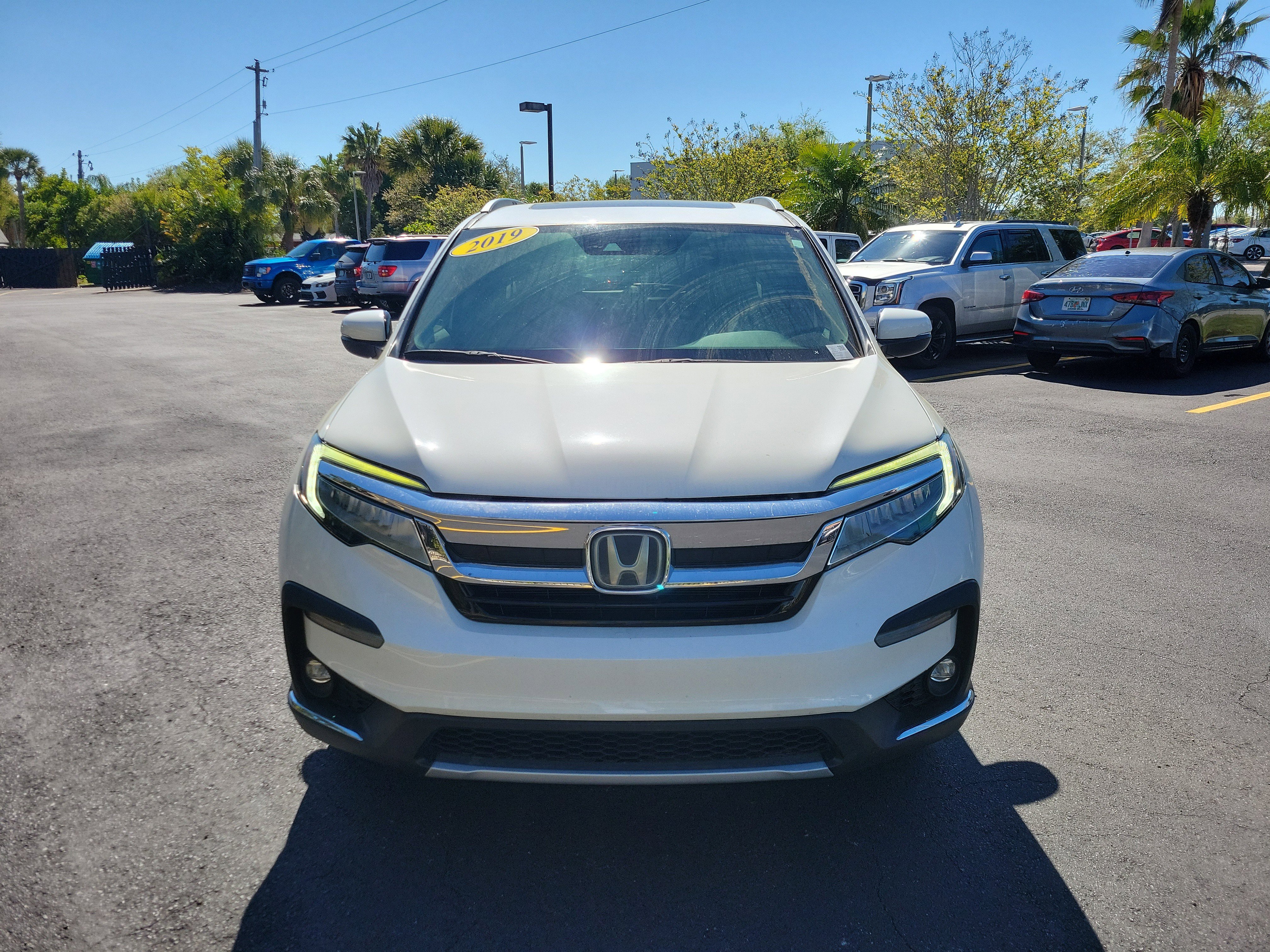 Used 2019 Honda Pilot Touring image 2